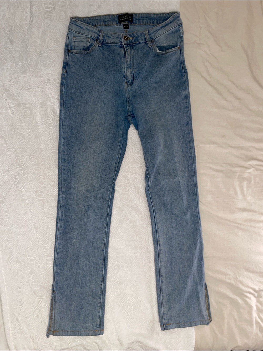 Light Wash Women’s Jeans with Ankle Slit